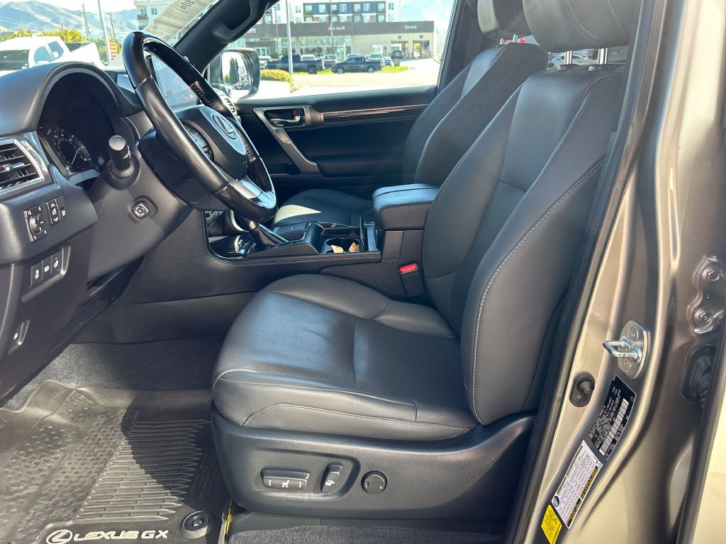 Used 2023 Lexus GX 460 Premium w/ Premium Plus Package AWD/4WD image 10