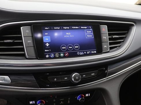 Used 2023 Buick Enclave Essence AWD/4WD image 21