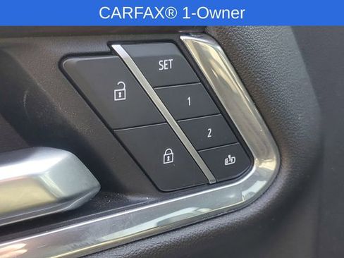 Used 2025 GMC Sierra 1500 SLT image 13