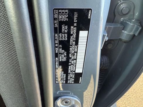 Used 2023 Volvo V60 B5 Cross Country Plus w/ Climate Package image 30