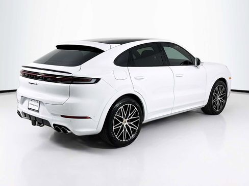 New 2026 Porsche Cayenne S image 9