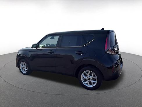 Used 2025 Kia Soul LX w/ LX Technology Package image 10