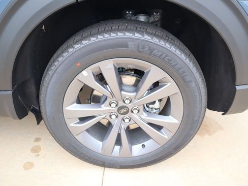 New 2026 Ford Explorer Active w/ Active Comfort Package AWD/4WD image 22