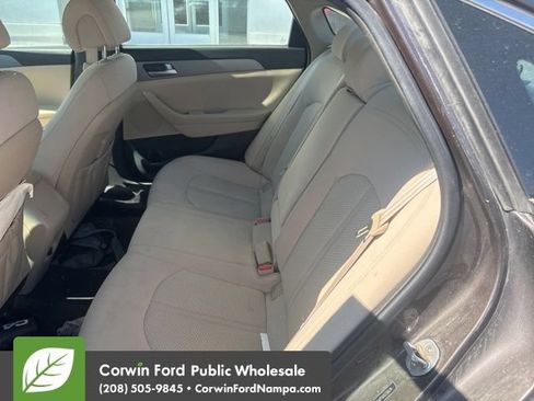 Used 2016 Hyundai Sonata SE FWD image 9