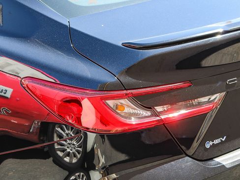 Certified 2025 Toyota Camry SE FWD image 10