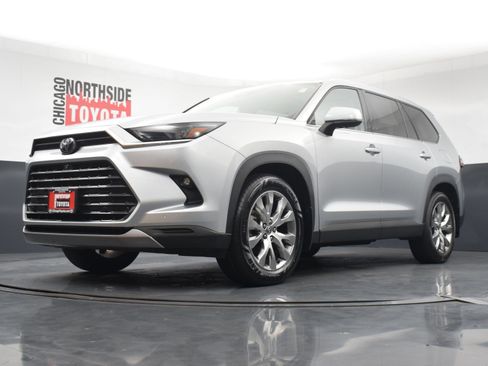 Used 2024 Toyota Grand Highlander AWD Hybrid image 42