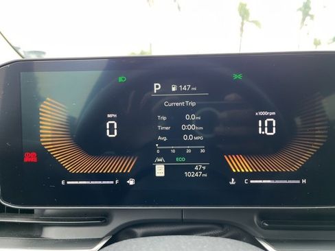 Used 2025 Kia Carnival image 7