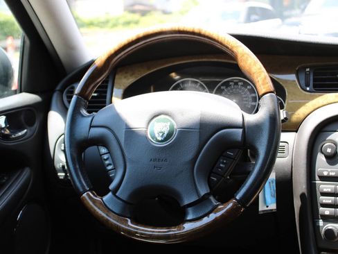 Used 2004 Jaguar X-TYPE 3.0 AWD/4WD image 18