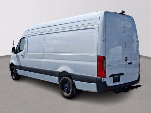 Used 2026 Mercedes-Benz Sprinter 2500 image 6