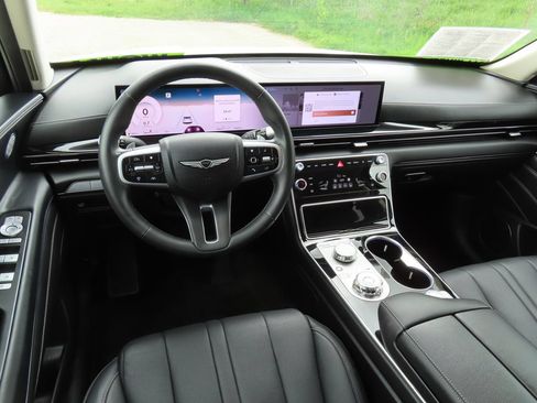 Used 2025 Genesis GV80 2.5T Standard AWD/4WD image 4