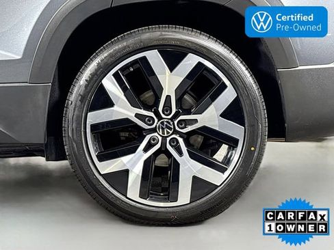 Certified 2023 Volkswagen Taos SEL AWD/4WD image 32