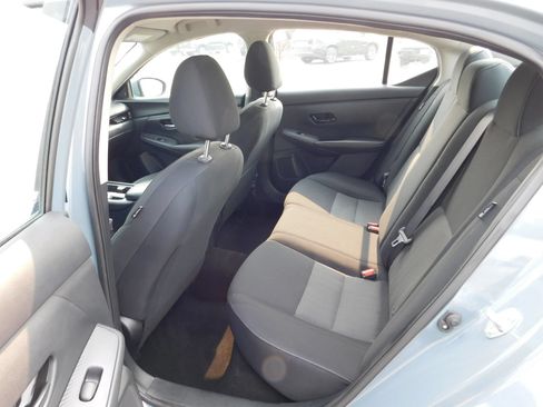 Used 2024 Nissan Sentra SV FWD image 12