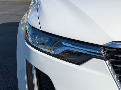 Certified 2024 Cadillac XT6 Premium Luxury w/ Technology Package image 9