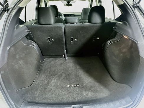 Used 2024 Nissan Kicks S FWD image 27
