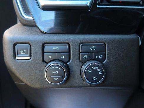 Used 2023 Chevrolet Silverado 1500 LT w/ Protection Package AWD/4WD image 26