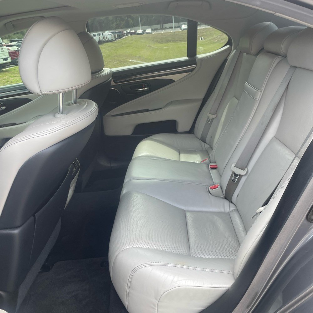 Used 2014 Lexus LS 460 w/ Comfort Package RWD image 13