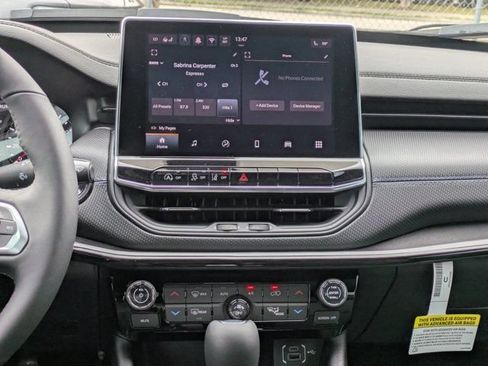 New 2026 Jeep Compass Latitude AWD/4WD image 16