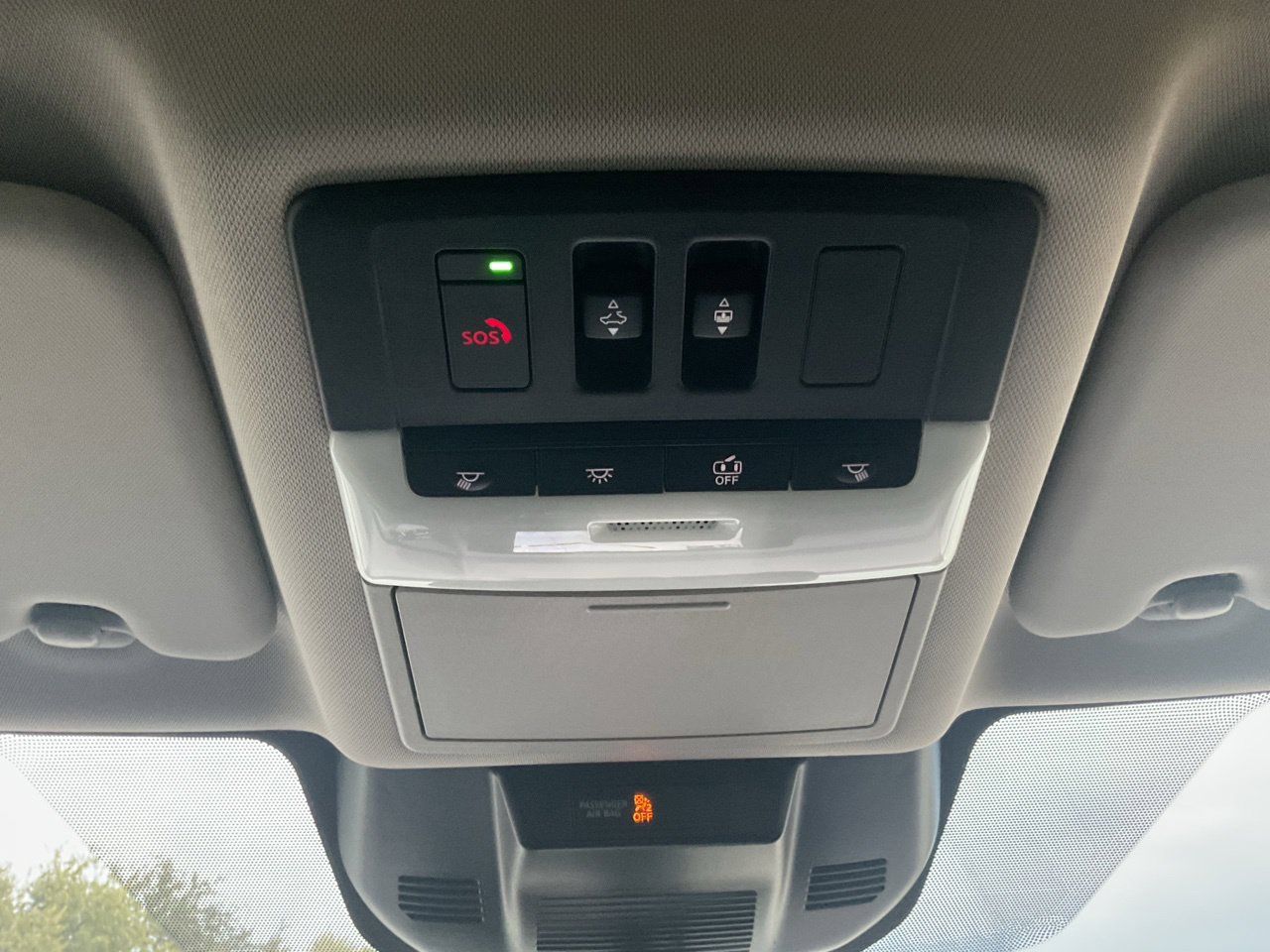 Used 2023 Nissan Rogue SL w/ SL Premium Package FWD image 17