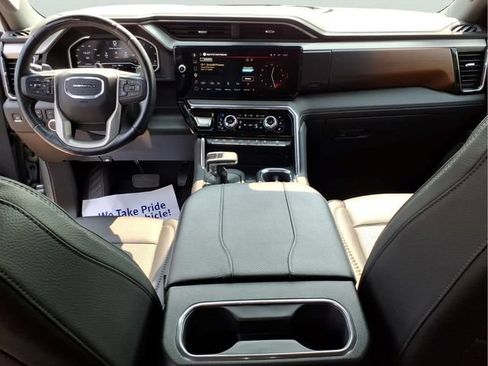 Used 2024 GMC Sierra 1500 Denali AWD/4WD image 11