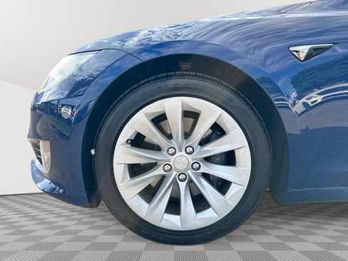 Used 2020 Tesla Model S Long Range Plus AWD/4WD image 19