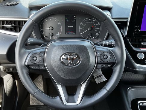 Used 2023 Toyota Corolla SE image 11