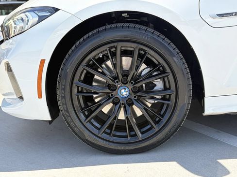 Used 2023 BMW 330e w/ Driving Assistance Package RWD image 9