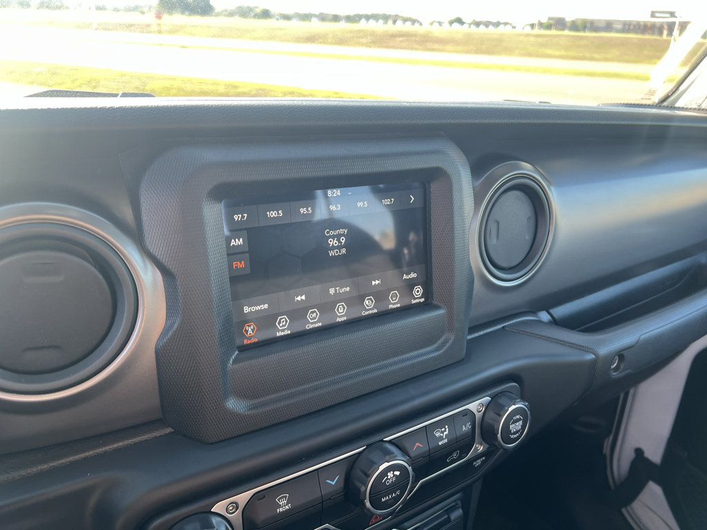 Certified 2023 Jeep Gladiator Sport w/ Trailer Tow Package AWD/4WD image 22