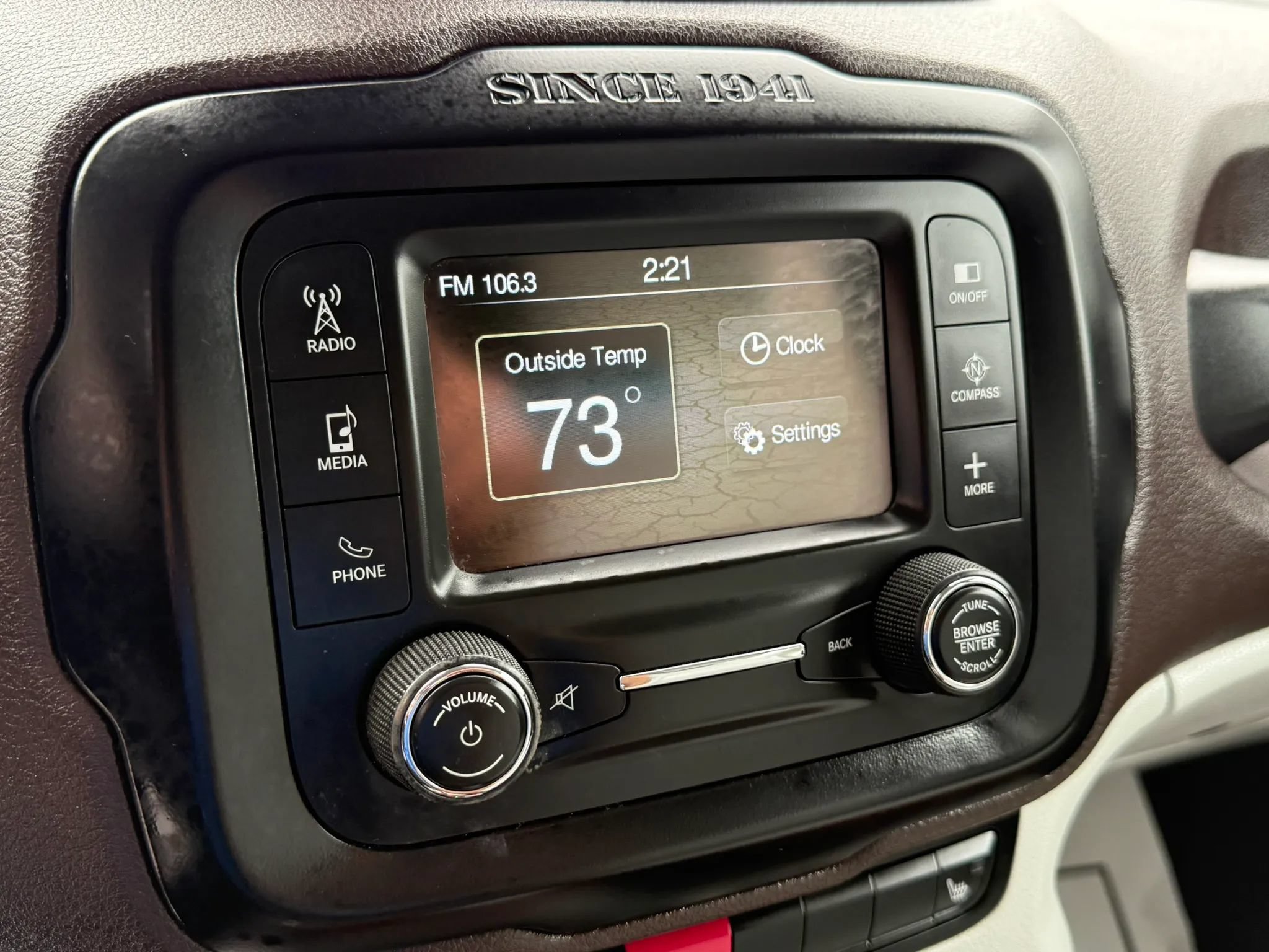 Used 2015 Jeep Renegade Limited AWD/4WD image 27