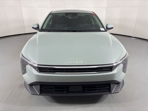 New 2026 Kia K4 LXS image 3