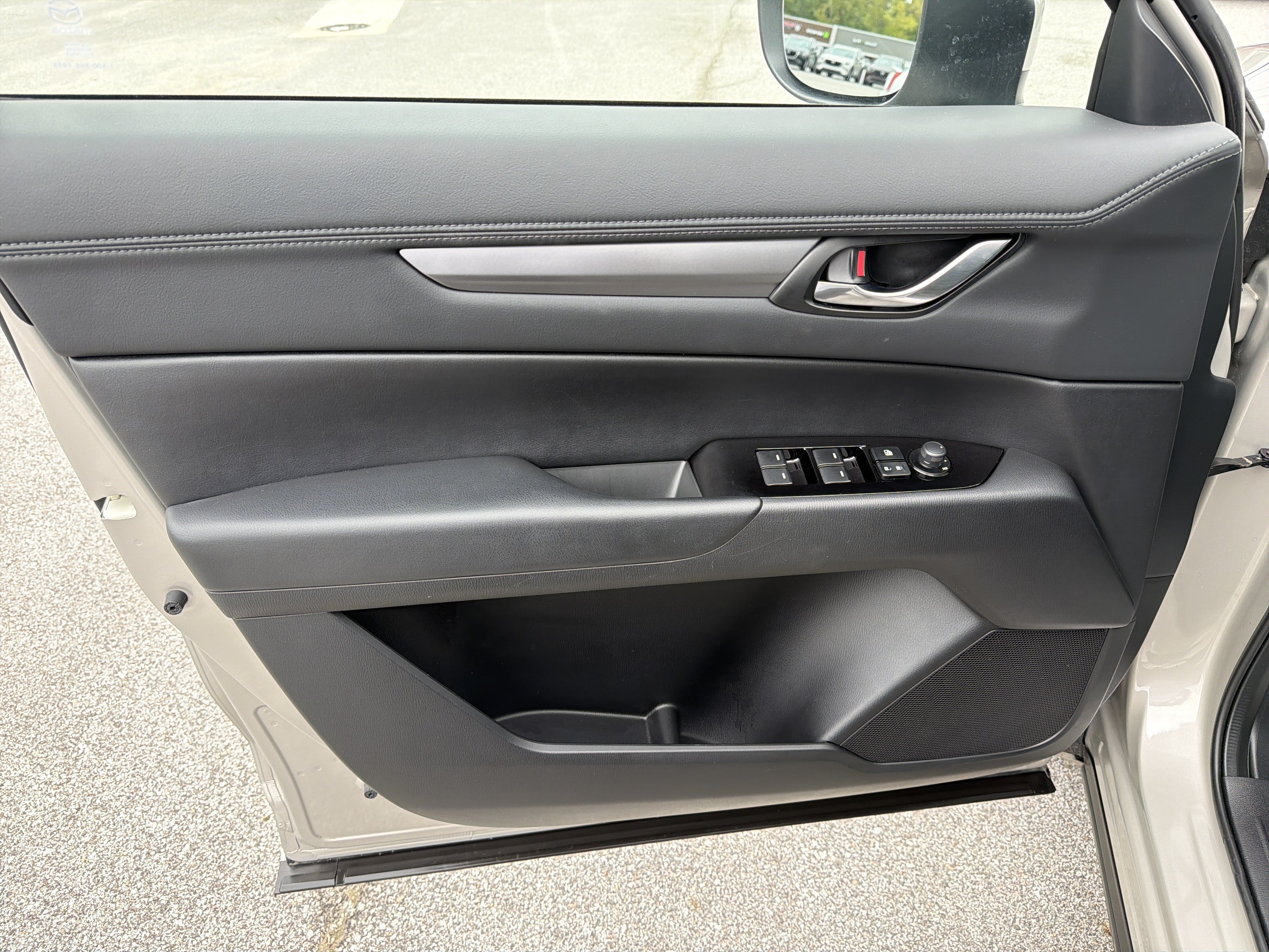 Certified 2025 MAZDA CX-5 AWD 2.5 S w/ Preferred Package image 9