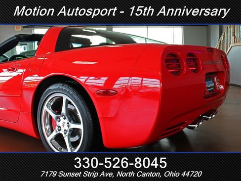 Used 2003 Chevrolet Corvette Coupe w/ Preferred Equipment Group RWD image 9