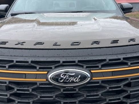 Used 2026 Ford Explorer Tremor AWD/4WD image 19
