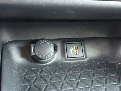 Used 2023 Toyota RAV4 SE w/ Convenience Package AWD/4WD image 25