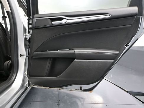 Used 2013 Ford Fusion SE image 35