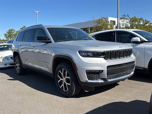 Used 2024 Jeep Grand Cherokee L Limited w/ Luxury Tech Group II image 2