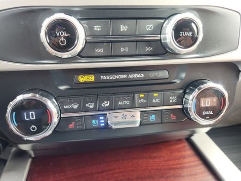 Used 2022 Ford F350 King Ranch w/ FX4 Off-Road Package image 25