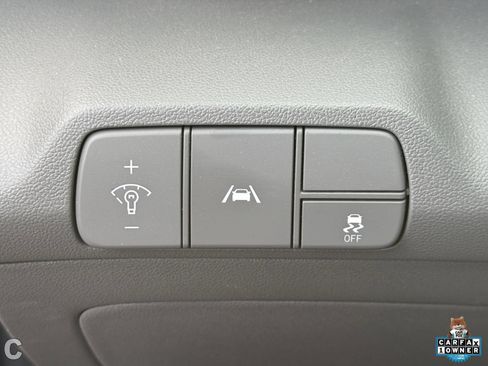 Used 2023 Hyundai Elantra SEL w/ Convenience Package FWD image 22