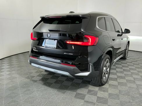 Certified 2025 BMW X1 xDrive28i w/ Convenience Package AWD/4WD image 5
