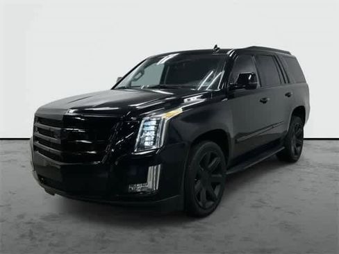 Used 2020 Cadillac Escalade Luxury image 1