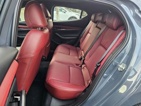New 2026 MAZDA MAZDA3 Hatchback w/Premium Plus Pkg image 23