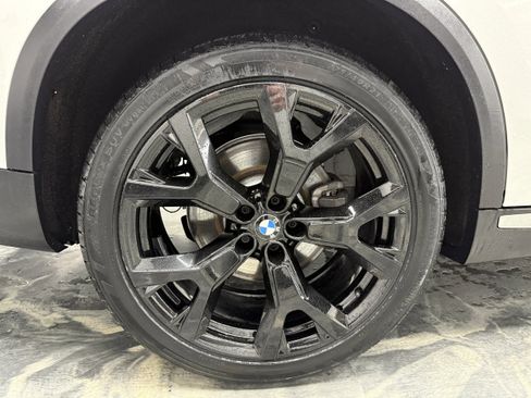 Used 2022 BMW X5 xDrive40i AWD/4WD image 32