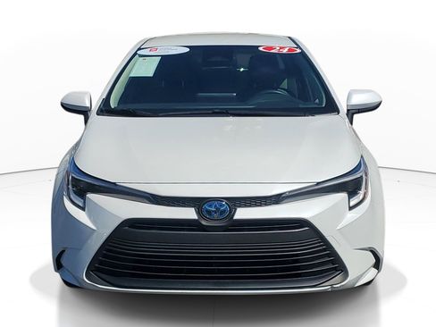 Certified 2024 Toyota Corolla LE FWD image 2
