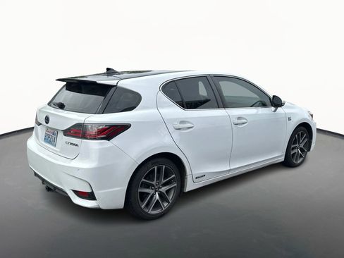 Used 2014 Lexus CT 200h w/ F Sport w/Nuluxe Interior FWD image 3