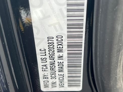 Used 2024 RAM 2500 Laramie w/ Night Edition image 26