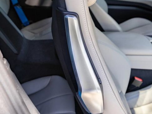 Used 2014 BMW i8 image 13