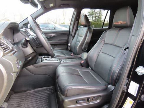 Certified 2022 Honda Passport TrailSport image 12