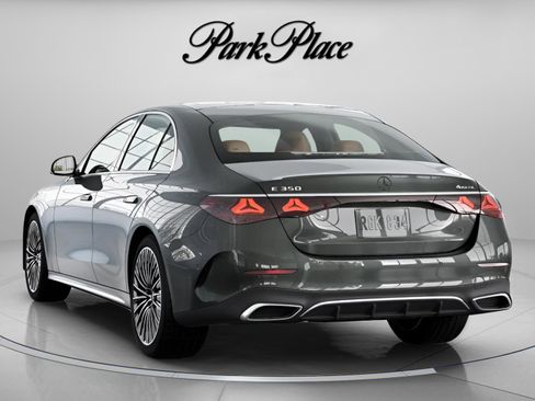 New 2026 Mercedes-Benz E 350 4MATIC Sedan image 14