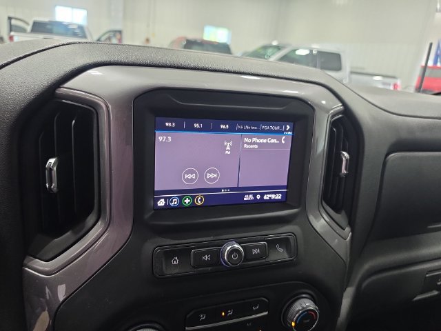 Used 2022 Chevrolet Silverado 1500 Custom Trail Boss w/ Safety Confidence Package AWD/4WD image 8