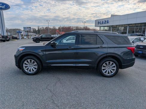 Certified 2022 Ford Explorer Limited w/ Hybrid Equipment Group 310A image 3