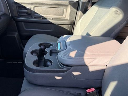 Used 2018 RAM 1500 Express image 23